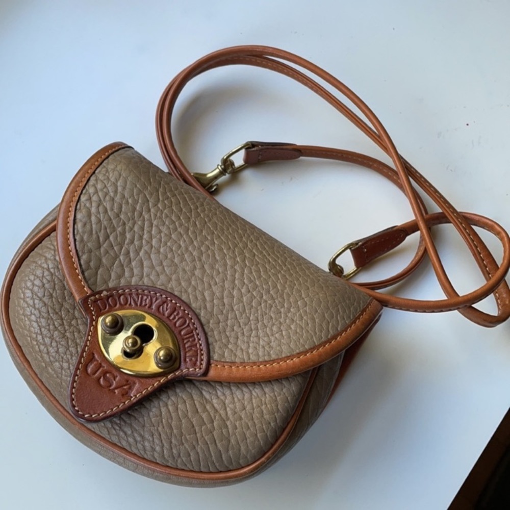 Rare! Dooney & Bourke vintage cross body/waist bag